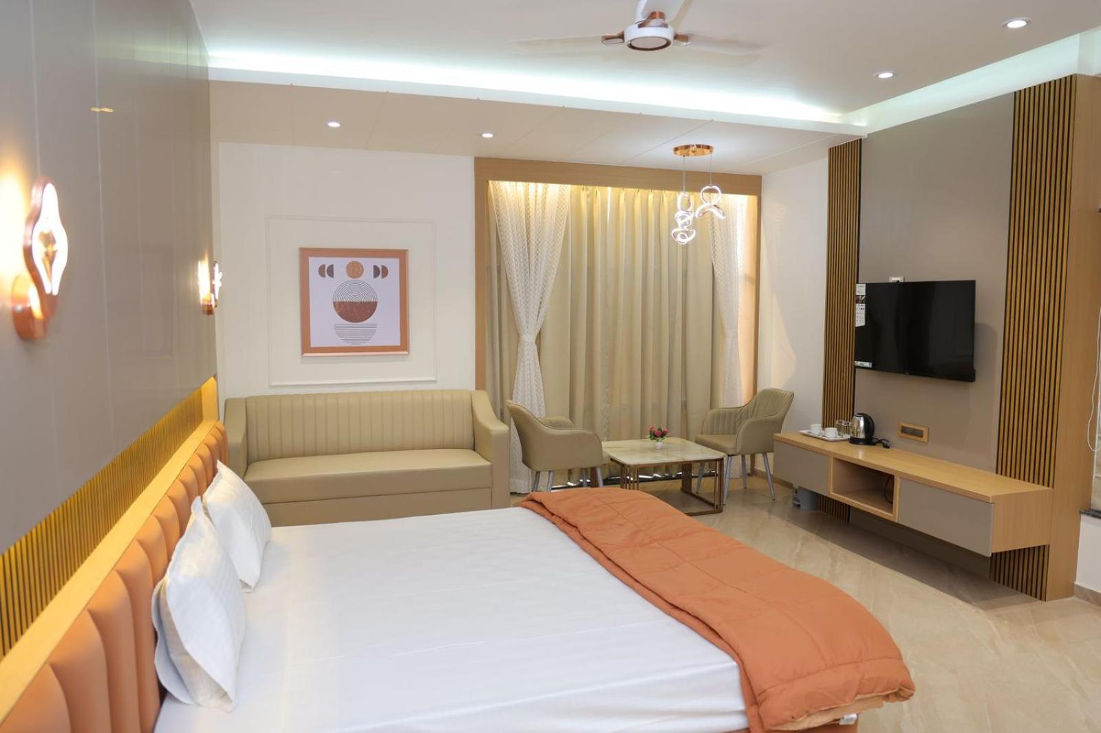 Pruthvi Executive, Hotel 3*