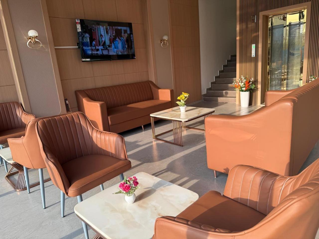 Pruthvi Executive, Hotel